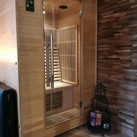 بيت للعطل Le Sauna De L'homme De Bois By Naturogite أونفلور