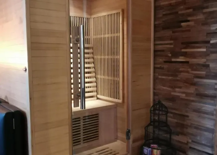 בית נופש Le Sauna De L'homme De Bois By Naturogite הונפלר